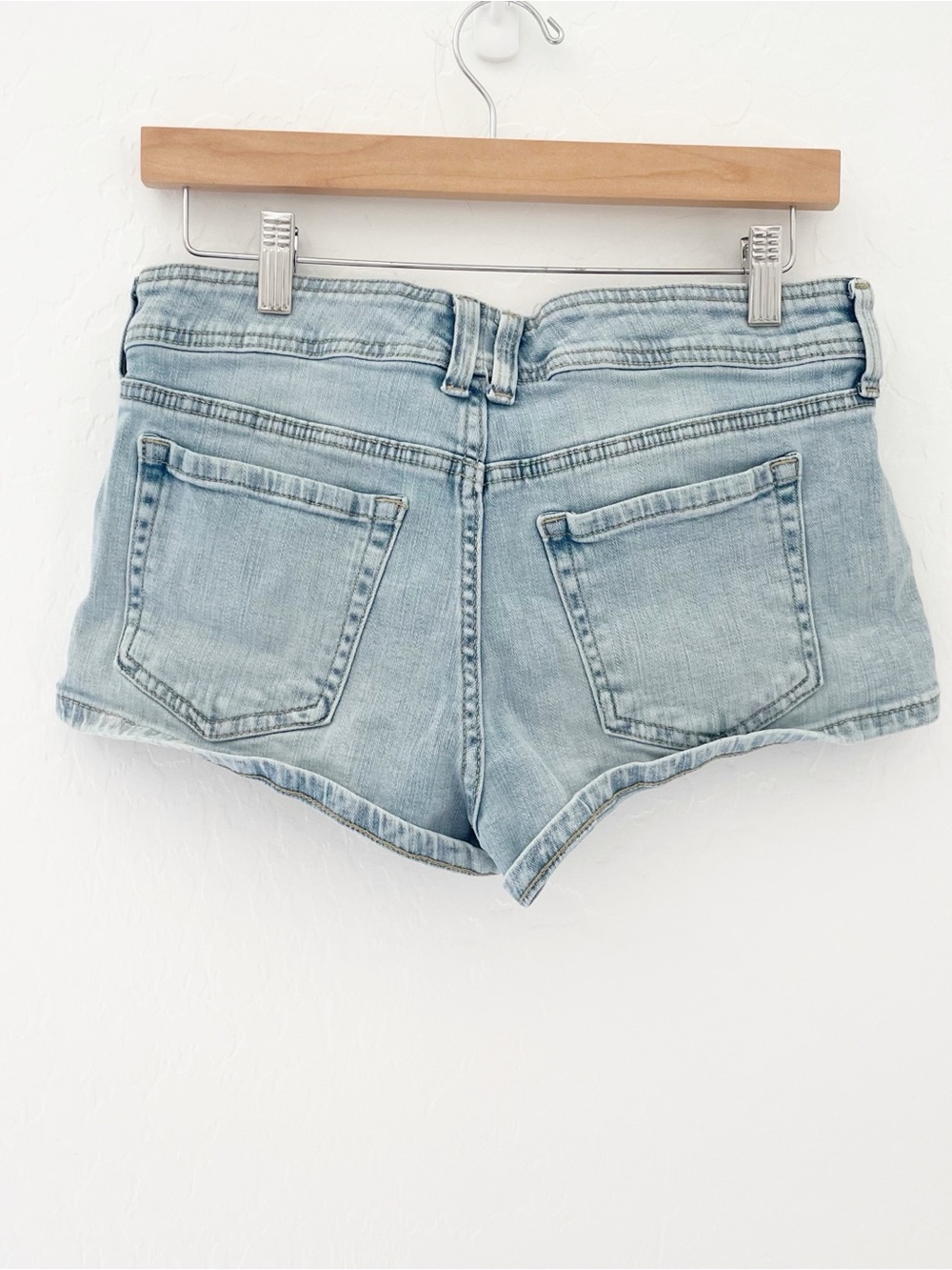 Aeropostale y2k 2000 low rise shorties size 6 - Picture 5 of 5